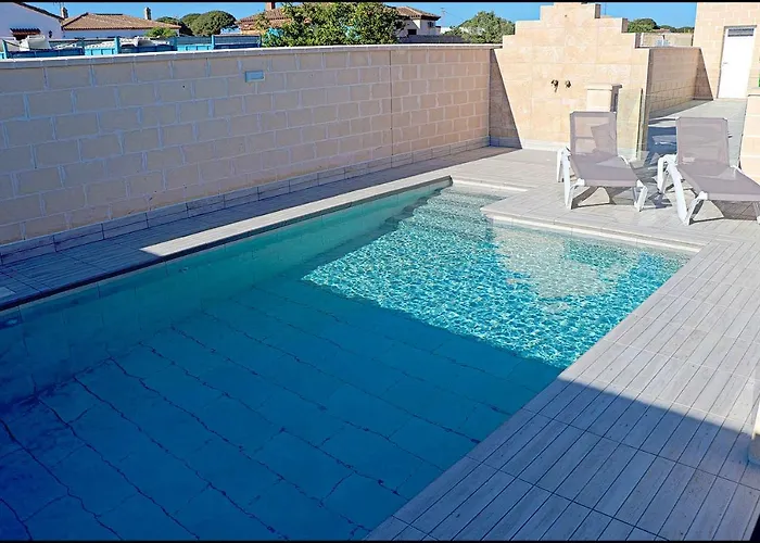 Penuelas Con Piscina קוניל דה לה פרונטרה