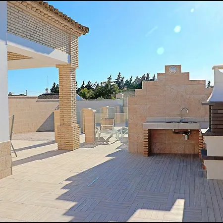 Penuelas Con Piscina 木屋 *